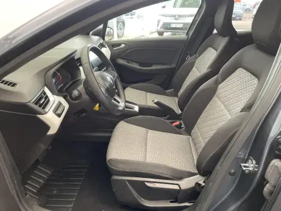 RENAULT CLIO V - voiture d'occasion - Photo 18