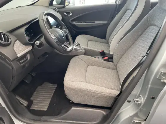 RENAULT ZOE - voiture d'occasion - Photo 16