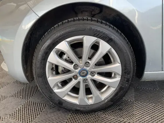 RENAULT ZOE - voiture d'occasion - Photo 20