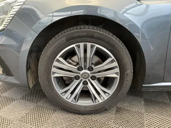 RENAULT MEGANE IV - voiture d'occasion - Photo 23