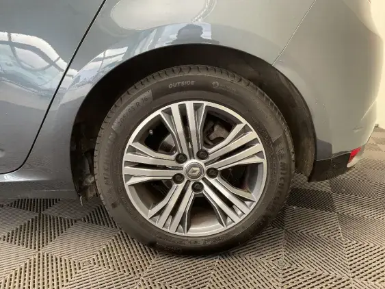 RENAULT MEGANE IV - voiture d'occasion - Photo 24