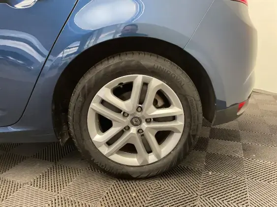 RENAULT MEGANE IV - voiture d'occasion - Photo 24