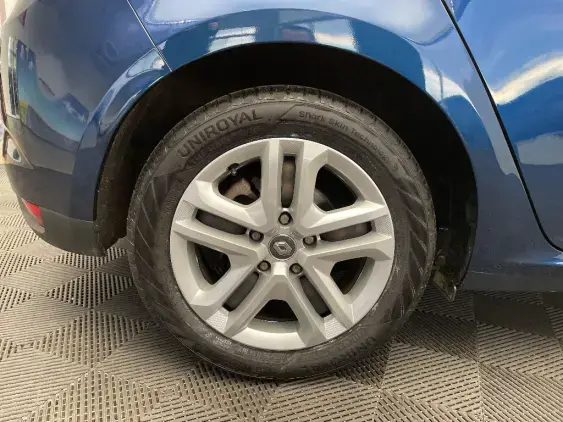 RENAULT MEGANE IV - voiture d'occasion - Photo 25