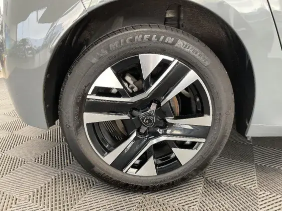 PEUGEOT 208 II - voiture d'occasion - Photo 25