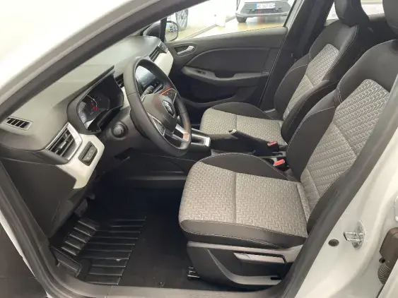 RENAULT CLIO V - voiture d'occasion - Photo 18