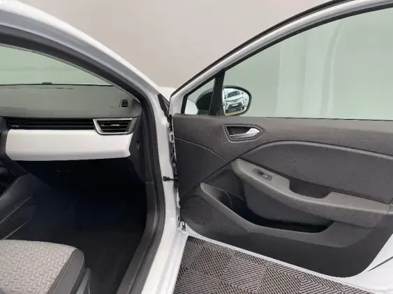 RENAULT CLIO V - voiture d'occasion - Photo 20