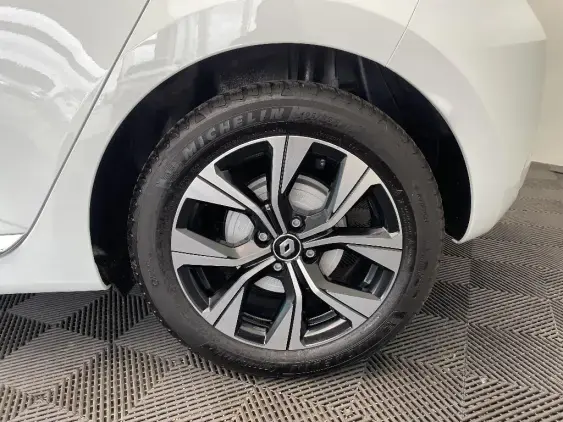 RENAULT CLIO V - voiture d'occasion - Photo 24