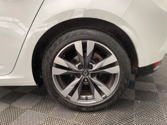 RENAULT MEGANE IV - voiture d'occasion - Photo 24