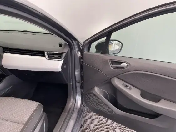 RENAULT CLIO V - voiture d'occasion - Photo 20