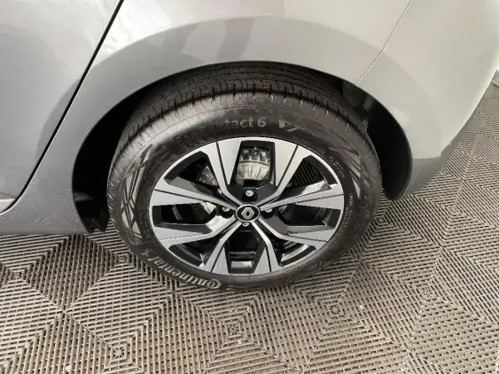 RENAULT CLIO V - voiture d'occasion - Photo 24