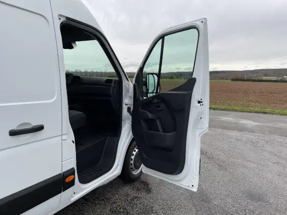 RENAULT MASTER FG III - voiture d'occasion - Photo 19