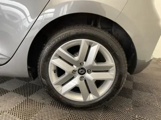 RENAULT CLIO V - voiture d'occasion - Photo 24