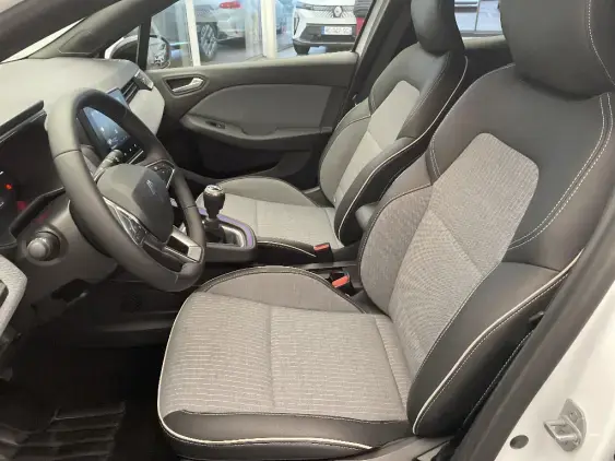 RENAULT CLIO V - voiture d'occasion - Photo 18