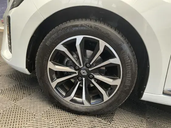 RENAULT CLIO V - voiture d'occasion - Photo 23