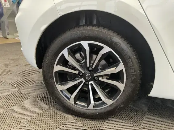 RENAULT CLIO V - voiture d'occasion - Photo 25