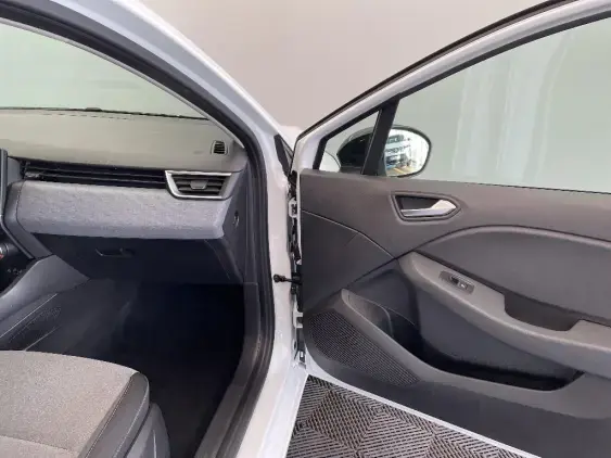 RENAULT CLIO V - voiture d'occasion - Photo 19