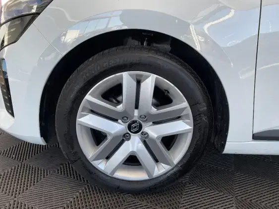 RENAULT CLIO V - voiture d'occasion - Photo 22