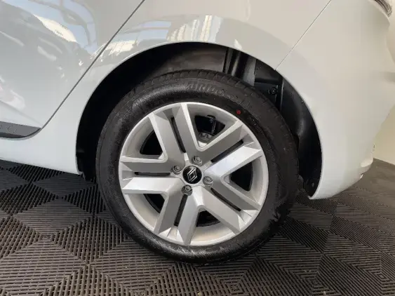 RENAULT CLIO V - voiture d'occasion - Photo 23