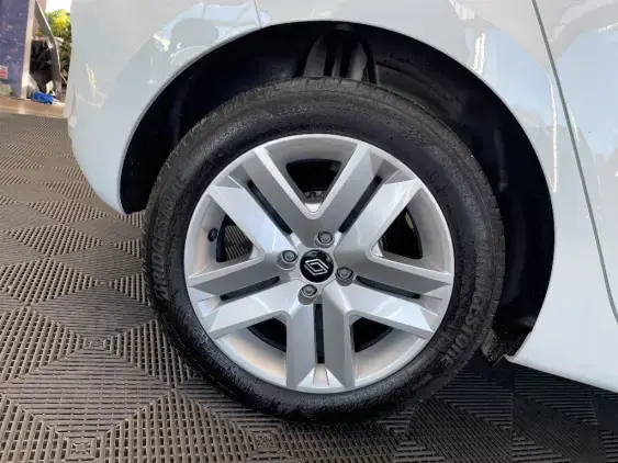 RENAULT CLIO V - voiture d'occasion - Photo 24