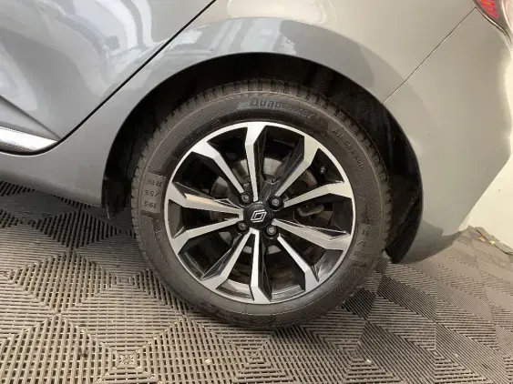 RENAULT CLIO V - voiture d'occasion - Photo 24