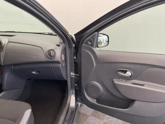 DACIA SANDERO II - voiture d'occasion - Photo 18