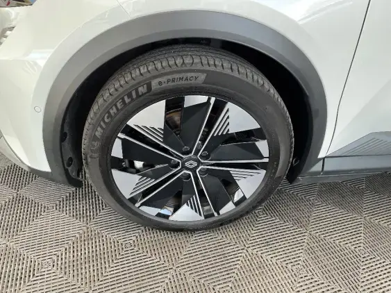 RENAULT SCENIC V ELECTRIQUE - voiture d'occasion - Photo 23