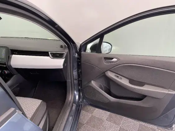 RENAULT CLIO V - voiture d'occasion - Photo 20