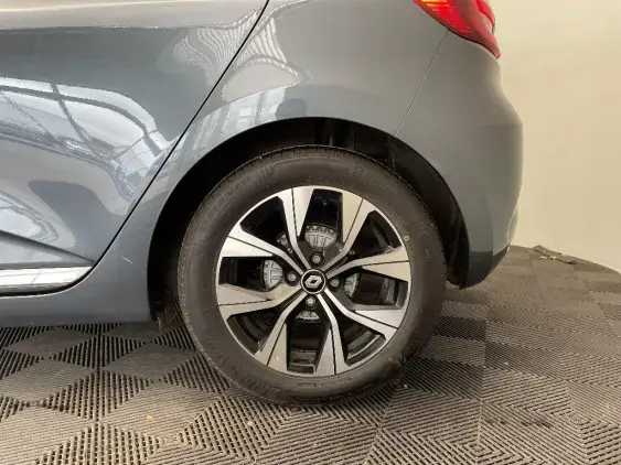 RENAULT CLIO V - voiture d'occasion - Photo 24