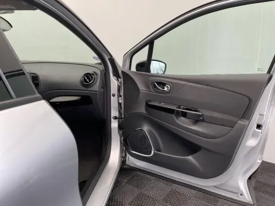 RENAULT CAPTUR - voiture d'occasion - Photo 20