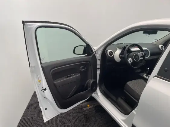 RENAULT TWINGO ELECTRIQUE III - voiture d'occasion - Photo 17