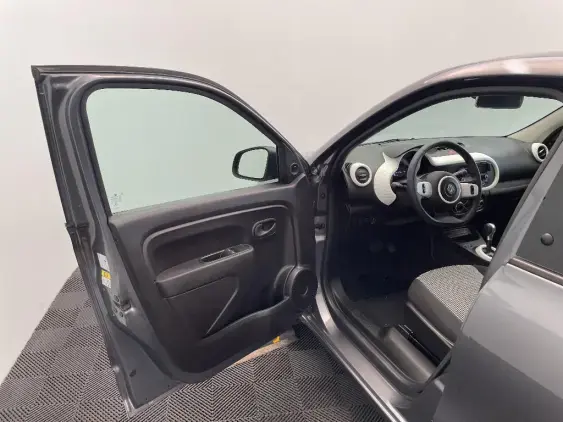 RENAULT TWINGO ELECTRIQUE III - voiture d'occasion - Photo 18