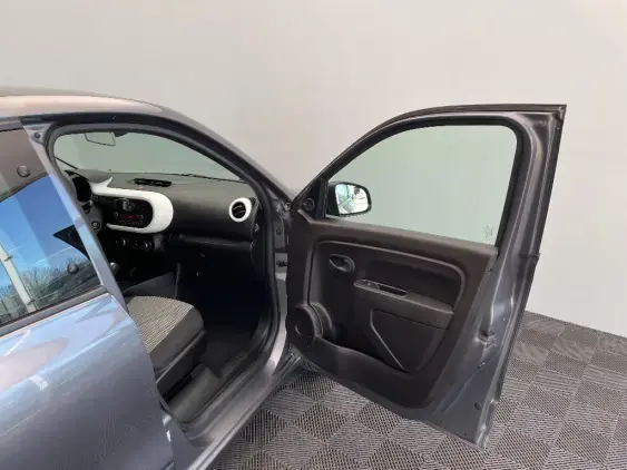 RENAULT TWINGO ELECTRIQUE III - voiture d'occasion - Photo 19