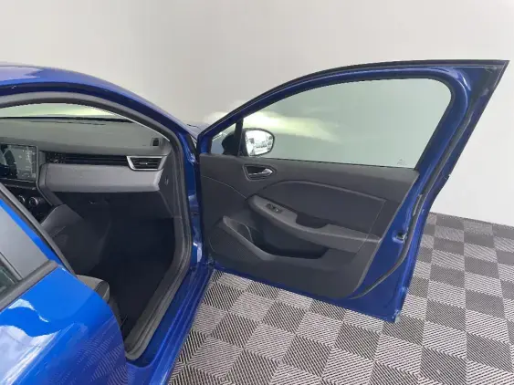 RENAULT CLIO V - voiture d'occasion - Photo 19