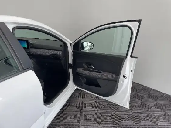 DACIA SANDERO III - voiture d'occasion - Photo 20