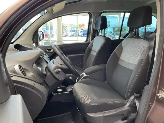 RENAULT KANGOO II - voiture d'occasion - Photo 17