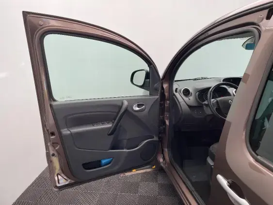 RENAULT KANGOO II - voiture d'occasion - Photo 18