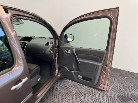 RENAULT KANGOO II - voiture d'occasion - Photo 19