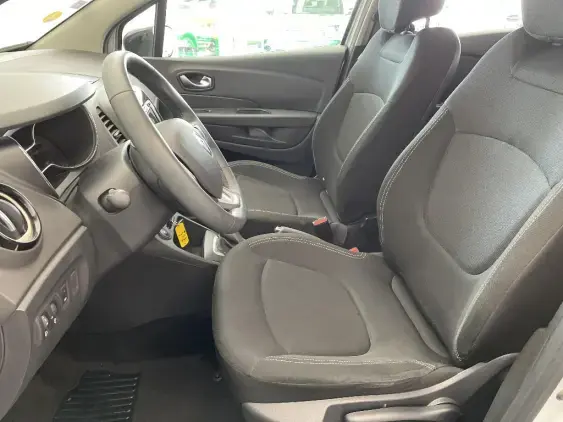 RENAULT CAPTUR - voiture d'occasion - Photo 18