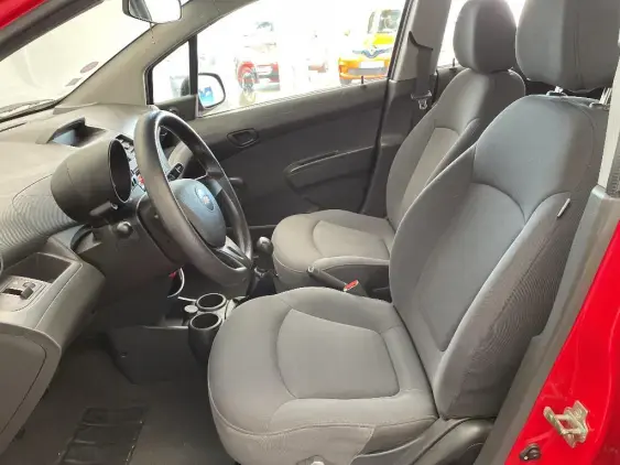 CHEVROLET SPARK - voiture d'occasion - Photo 17