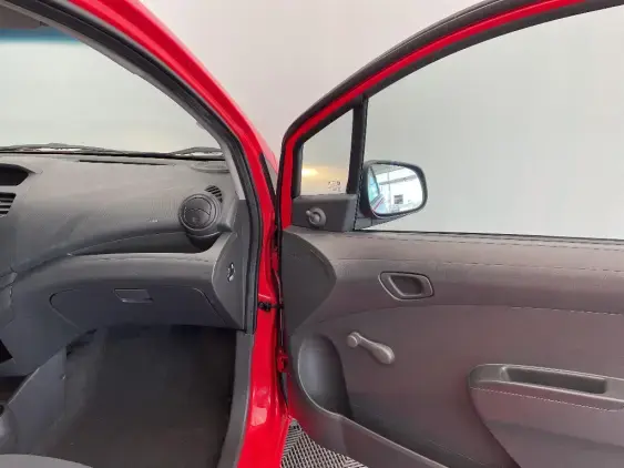 CHEVROLET SPARK - voiture d'occasion - Photo 19