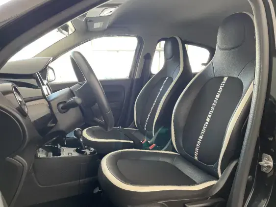 RENAULT TWINGO ELECTRIQUE III - voiture d'occasion - Photo 18