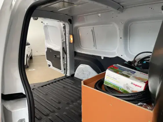 RENAULT KANGOO EXPRESS II Z.E. - voiture d'occasion - Photo 14