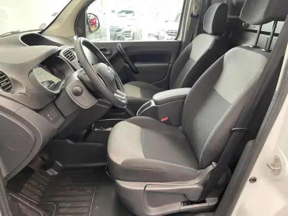 RENAULT KANGOO EXPRESS II Z.E. - voiture d'occasion - Photo 15