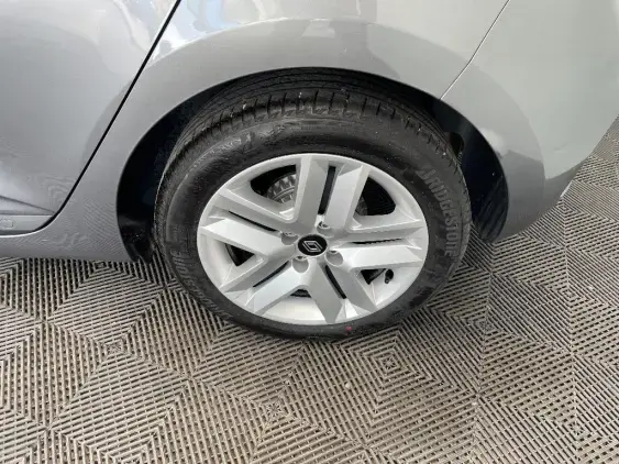 RENAULT CLIO V - voiture d'occasion - Photo 24