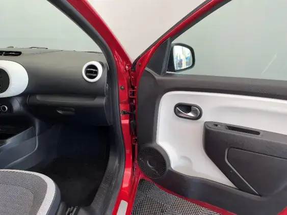 RENAULT TWINGO III - voiture d'occasion - Photo 18