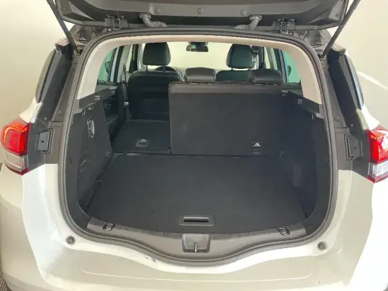 RENAULT SCENIC IV - voiture d'occasion - Photo 16