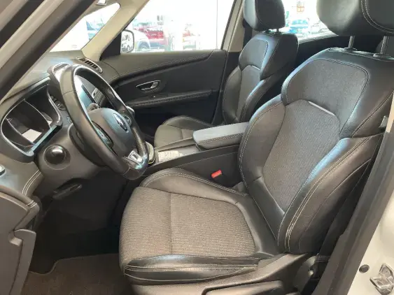 RENAULT SCENIC IV - voiture d'occasion - Photo 18