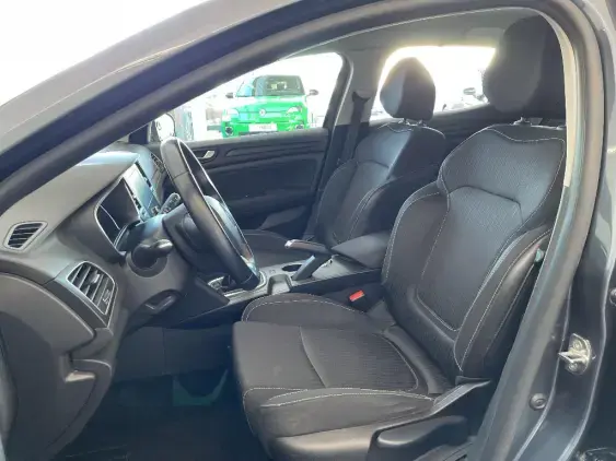 RENAULT MEGANE IV - voiture d'occasion - Photo 17