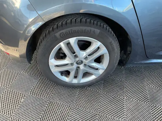 RENAULT MEGANE IV - voiture d'occasion - Photo 24