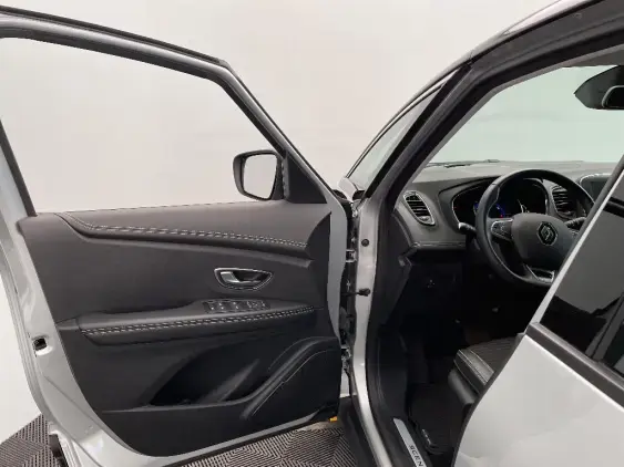 RENAULT SCENIC IV - voiture d'occasion - Photo 19